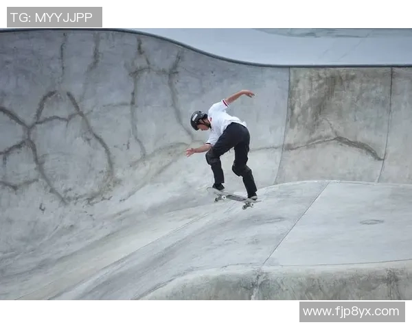 滑板文化的崛起与挑战：深入探讨杭州滑板队的训练与控制技巧MBA